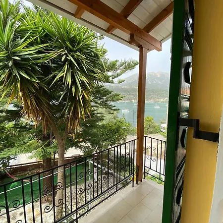 Christina's Sea View House *