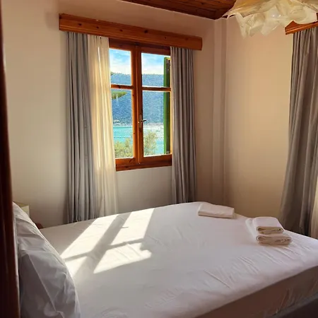 Christina's Sea View House