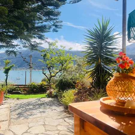 Christina's Sea View House Holiday home *